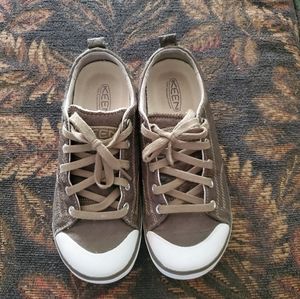 KEEN Women's Elsa II Quilted Sneaker